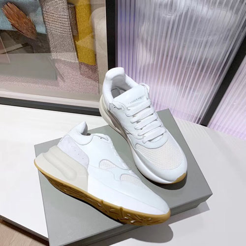 알렉산더맥퀸 남여공용 오버사이즈 러너 533709 화이트