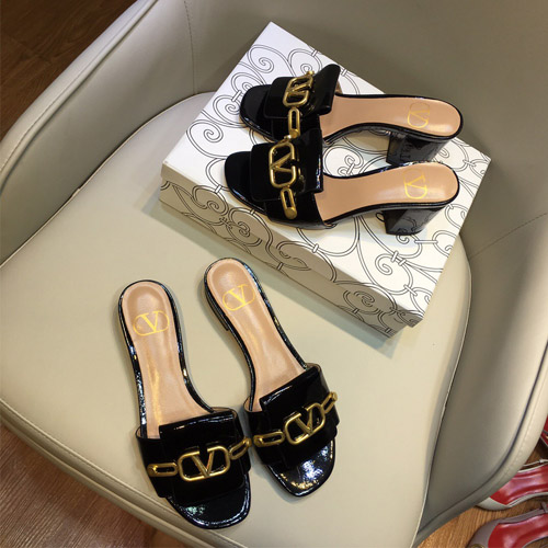 발렌티노 신상 슬리퍼 2S0S34 블랙