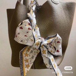 디올 신상 방도 스카프 D1081