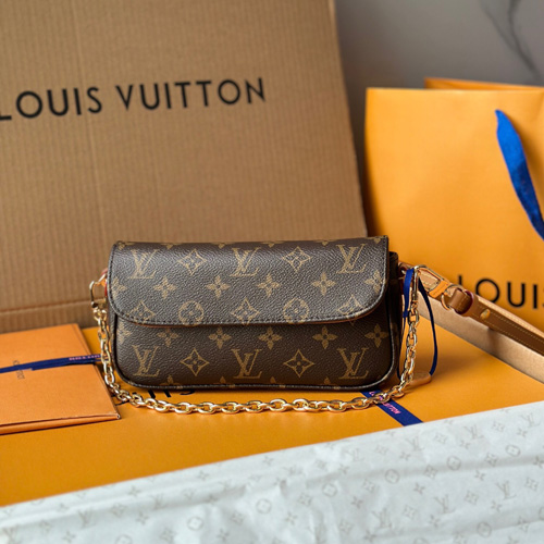 루이비통 아이비 WOC M81992