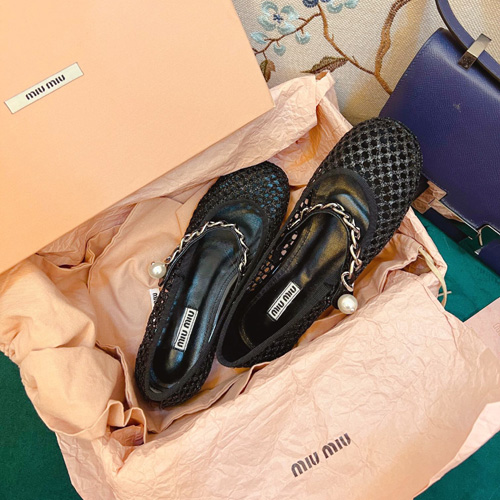 미우미우 신상 샌들 57232 블랙