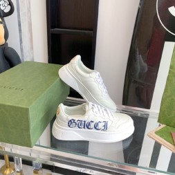 구찌 남여공용 스니커즈 670450-4