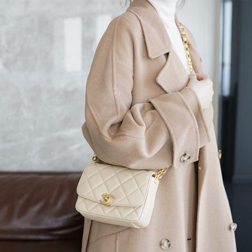 샤넬 스몰 플랩백 AS2189 램스킨 베이지