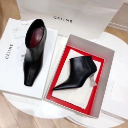 셀린느 신상 부츠힐 323546 블랙