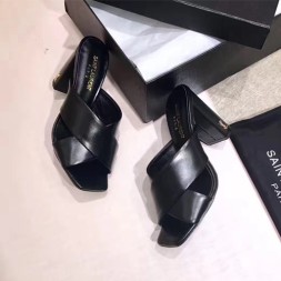 입생로랑 17S/S 룰루 70 뮬 샌들 블랙