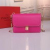 발렌티노 신상 숄더백 NW1B0A32 체리핑크
