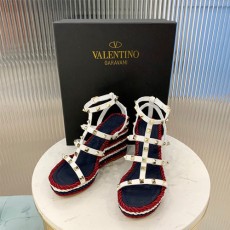 발렌티노 신상 펌프스 2S0S25