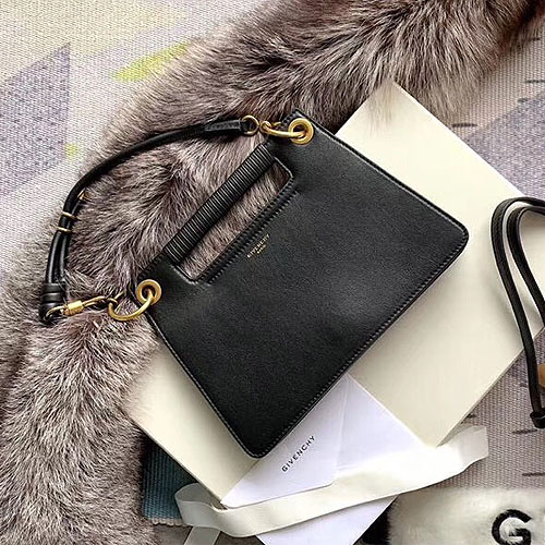 지방시 스무스 가죽 스몰 휩 백 BB508 블랙