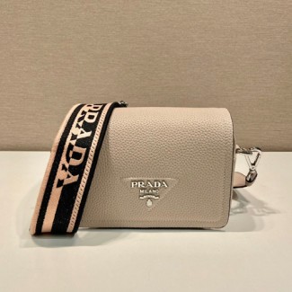 프라다 레더 숄더백 1BD332-2