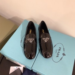 프라다 신상 로퍼 F0783 블랙