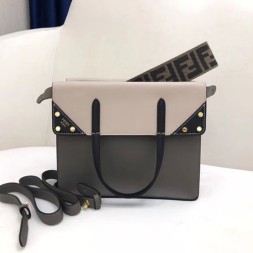 펜디 레귤러 미듐 플립 8BT302A6 다크그레이