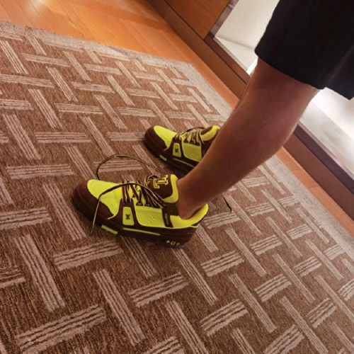 루이비통 남성용 스니커즈  M0433-2