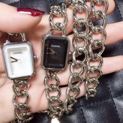 샤넬 신상 여성용 프리미에르 시계 W31302