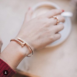 까르띠에 VK골드 못팔찌 CA92550