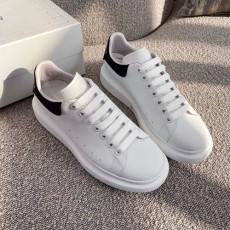 알렉산더 맥퀸  남여공용 스니커즈 586420-1