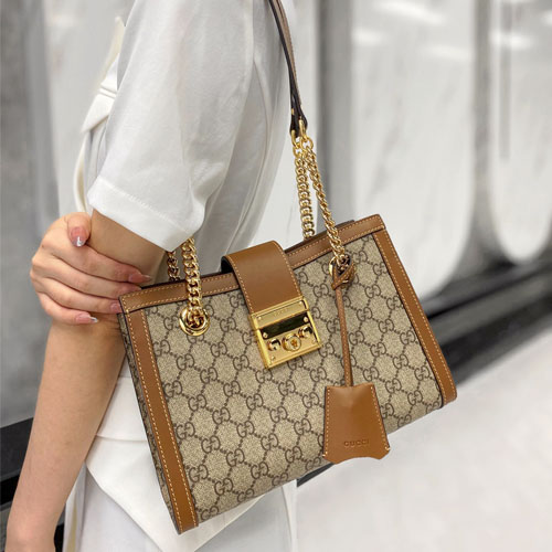 구찌 GG수프림 패드락 스몰 숄더백 498156 브라운