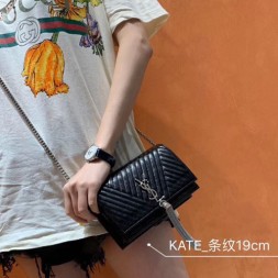 입생로랑 신상 테슬 체인 크로스백 452159 블랙