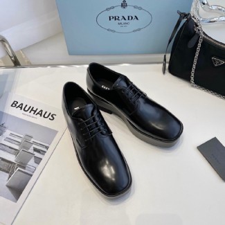 프라다 여성용 로퍼 F0831