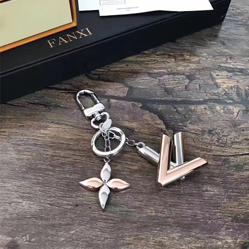 루이비통 트위스트 백 참 M68009