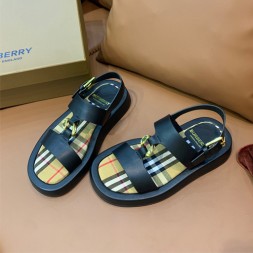 버버리 여성용 샌들 801096471 블랙