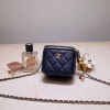 샤넬 미니 클래식 체인 코스메틱 케이스 AP1340 네이비