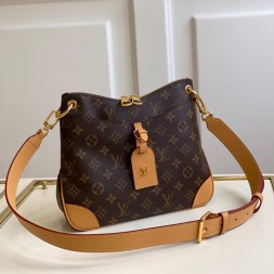 루이비통 오데온 PM M45353