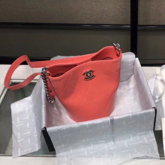 샤넬 신상 에나멜 버킷백 A8117 수박레드
