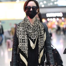 루이비통 신상 스카프 MP2291 블랙