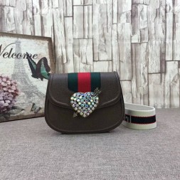 구찌 하트 디테일의 가죽 숄더백 505387 브라운