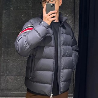 몽클레어 남여공용 솔라얀 패딩 MC3689 네이비