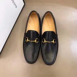 구찌 남성용 신상 로퍼 550055