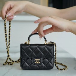  샤넬 핸들 플랩 코인 펄스 체인 백 AP2200 램스킨 블랙