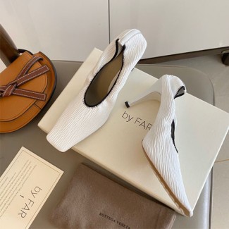 로저비비에 신상 펌프스 RV5471 화이트