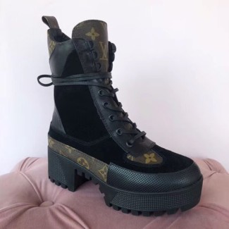 루이비통 앵클 부츠 1A4MLH-4 블랙