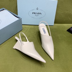 프라다 여성용 펌프스 F0815-2