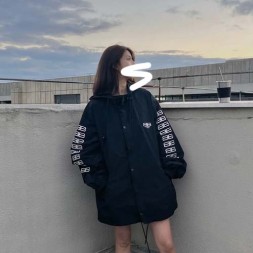 발렌시아가  남여공용  자켓 528750