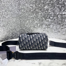 디올 오블리크 남여공용 크로스백 M9904