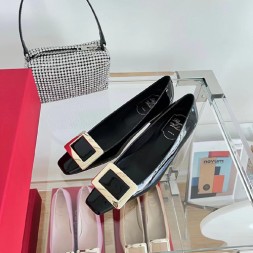 로저비비에 신상 펌프스 RV5511