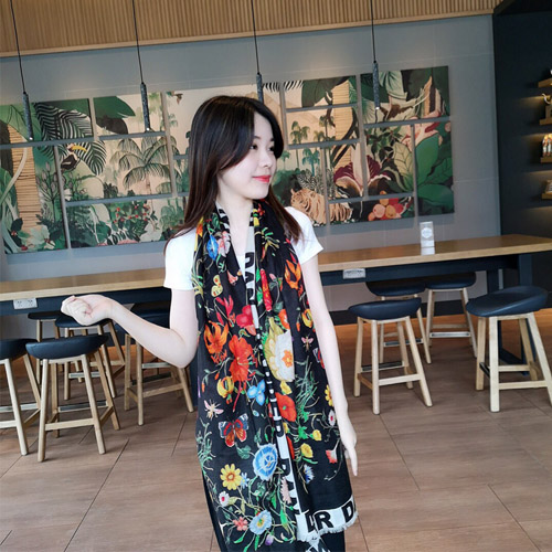 구찌 신상 스카프 G3636