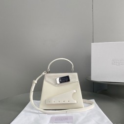 마르지엘라 스내치드 스몰 탑핸들백 MM3075 민자 화이트