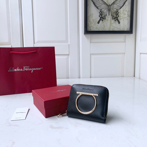 페라가모 간치니 지퍼돌이 반지갑 22D290