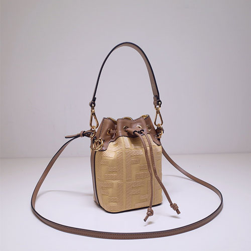 펜디 캔버스 몬트레조 버킷백 6F1891 베이지