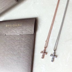 불가리 신상 목걸이 B70570