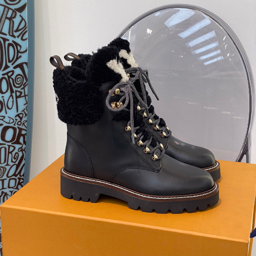 루이비통 앵글부츠 M0395 블랙